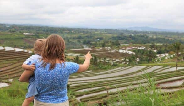 Touristin in Indonesien